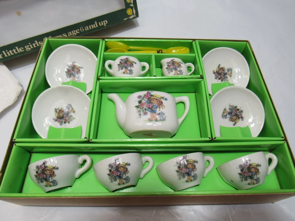 Juego de té vintage Chilton Toys niñas pequeñas, flores y gatos servicio para 4 T77JJ Foto 2 de 4