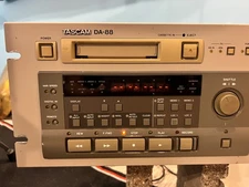 TASCAM DA-88 Multitrack Recorder