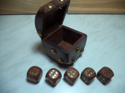 Tobar Dadi In Legno Colorati - Set Da 5 Pezzi, Dimensioni 1,5 Cm, Ideali Per Giochi Da Tavolo - 5