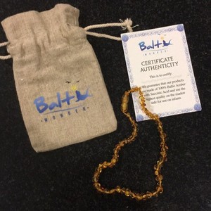 balt wonder teething necklace