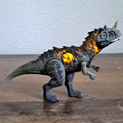 MATTEL Cerataurus JURASSIC WORLD WILD ROAR