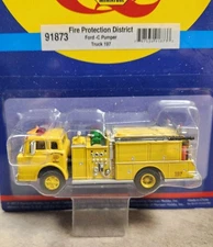 Athearn 91873 Fire Protection District Ford C Pumper Truck 197 HO Scale NEW!!