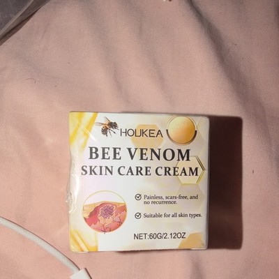 HOUKEA Bee Venom Moisturizer Skin Care Cream 2.12 oz Tea Tree All Skin