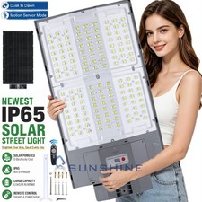 Commercial Solar Street Lights 10000W Dusk to Dawn LED Outdoor Parking Lot Lamp