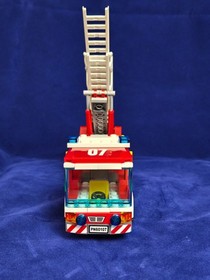 Lego City Fire Ladder Truck #60107 - Complete  see description