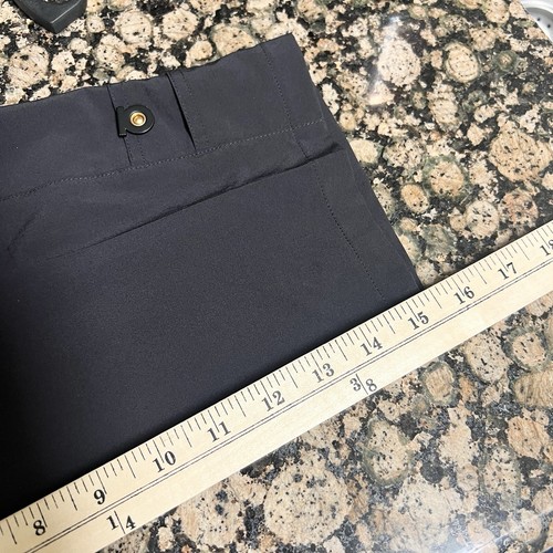 Jamie Sadock Womens Black Capri Shorts Size 2 Nylon Blend Zip Pockets - Picture 6 of 6