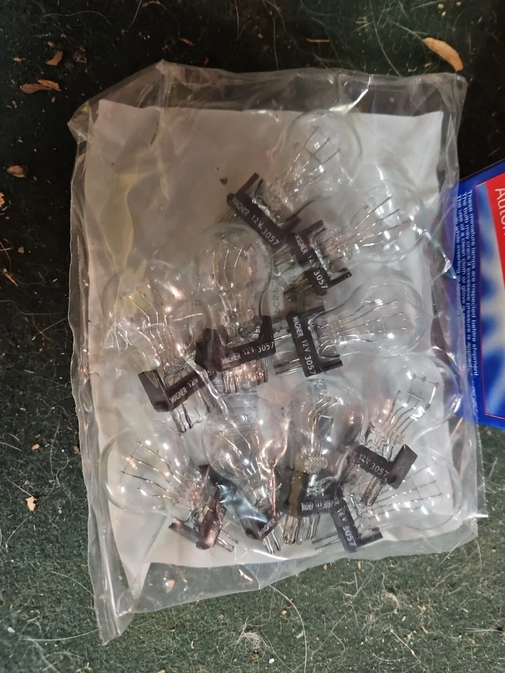 NEW Wagner 3057 Miniature Light Bulb 12V (10) - Image 3 of 4