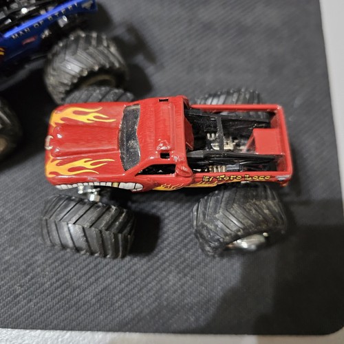 Lot of 4 Monster Trucks~ Grave Digger~Superman~El Toro Loco ~ etc.... - Picture 4 of 13