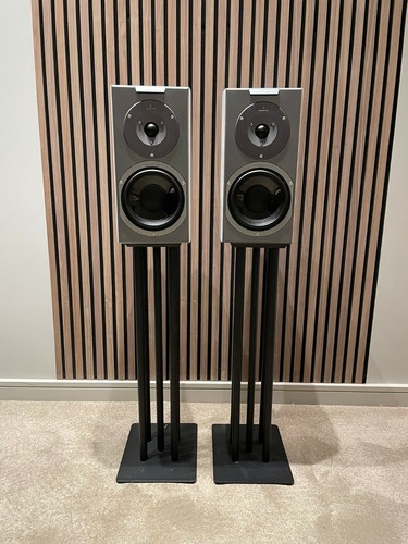 Audiovector R1 Signature Bookshelf 