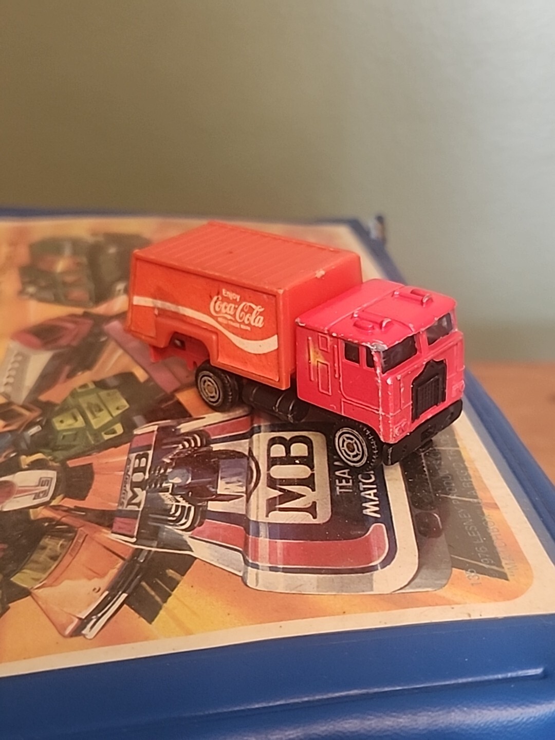 Picture 2 of 3