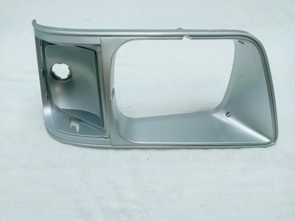 NOS Mopar 1985 - 89 Plymouth Dodge Aries Reliant Right Headlight Bezel - Silver - Изображение 2 из 4