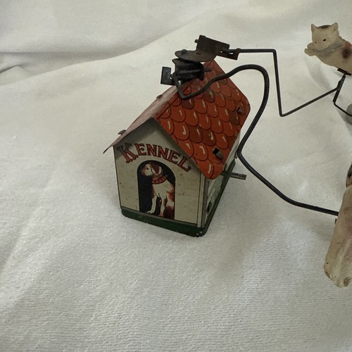 Giocattolo Windup vintage anni 50 Kennel Frolics cane e gatto latta celluloide Giappone in scatola FUNZIONA - Foto 5 di 11