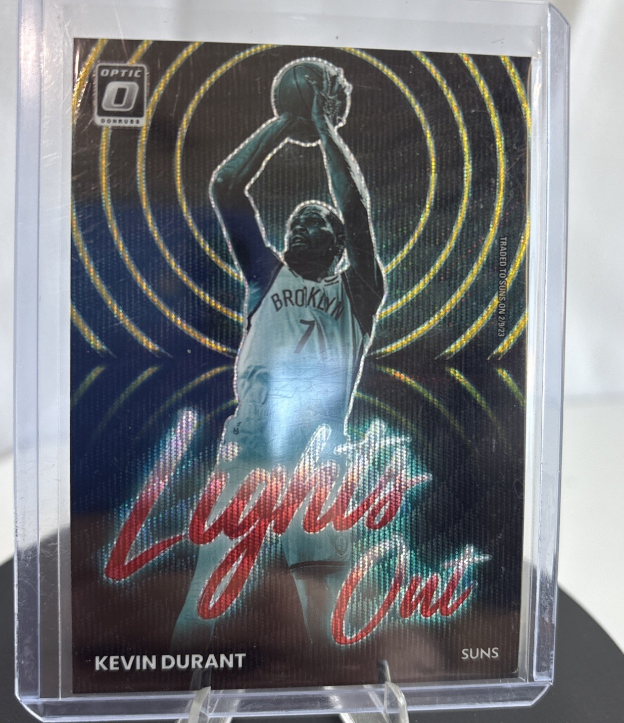 2022-23 Optic- Kevin Durant- Lights Out #4 Red/Gold Wave /99