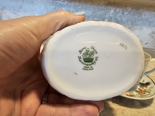 Hammersley Strawberry Ripe Zuckerdose Bone China & 1978 Porzellan Avon Teetasse - Bild 5 von 12