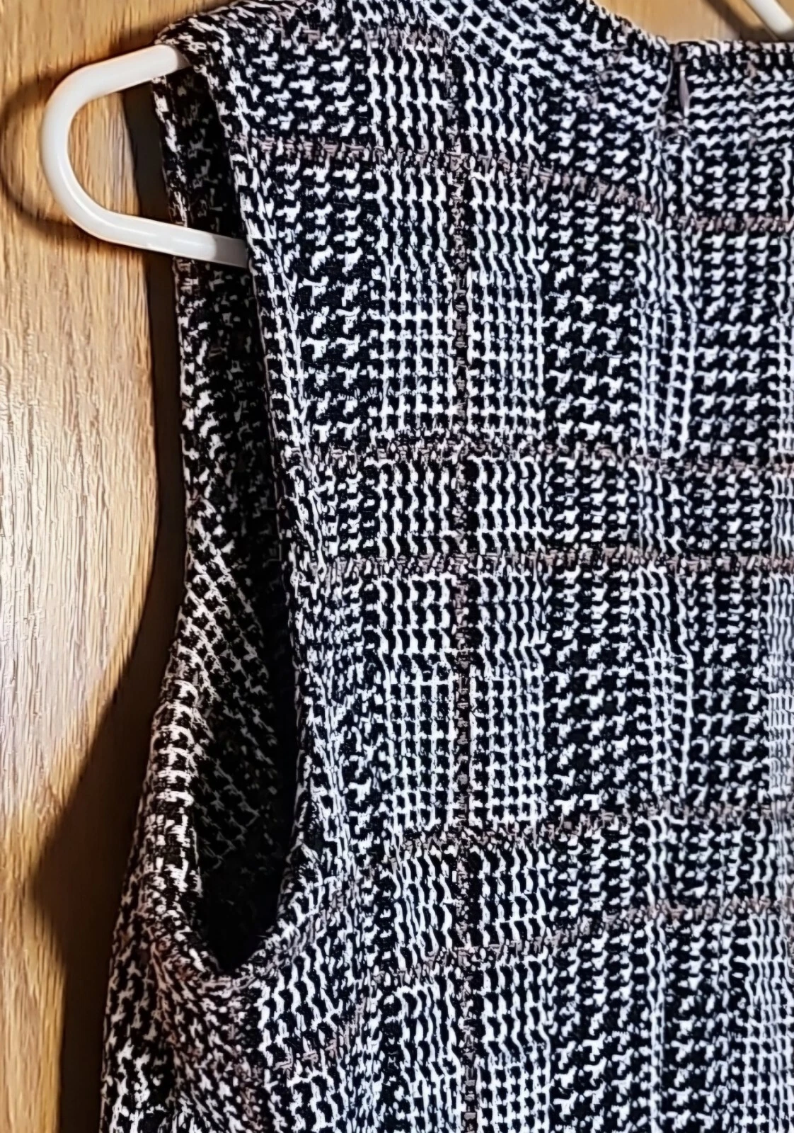 VETEMENTS Abito a quadri ELLE aderente e design svasato taglia large