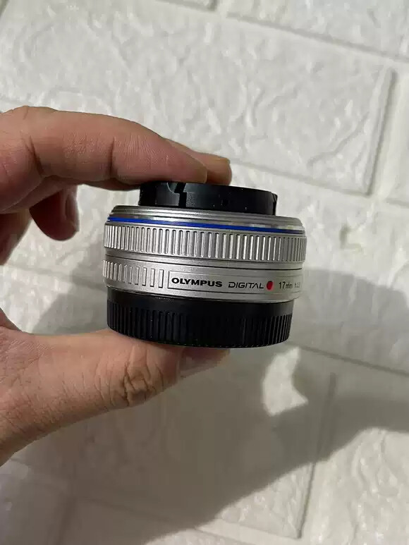 ❁美品❁ OLYMPUS M.ZUIKO DIGITAL 17mm F2.8 Olympus M.Zuiko Digital 17mm f/2.8 Lens for Micro Four 261502