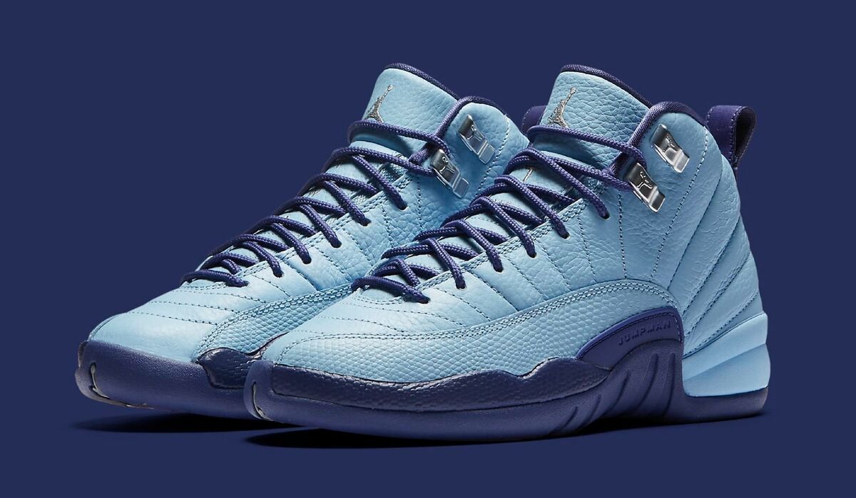 Nike Air Jordan XII 12 Retro GG Hornets Blue Cap size 9Y Nike Air Jordan XII 12 Retro GG Hornets Blue Cap size 9Y