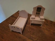 Antique Vintage miniature Dollhouse Wooden Bedroom Bed Dresser 1:12  12th scale