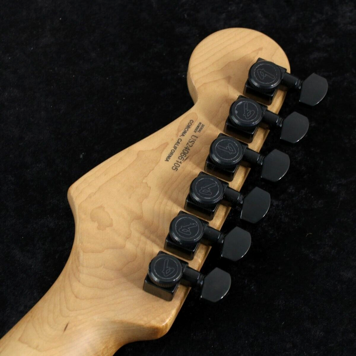 Fender FSR American Professional II Stratocaster HSS HT Gold Fender FSR American Professional II Stratocaster HSS HT Gold