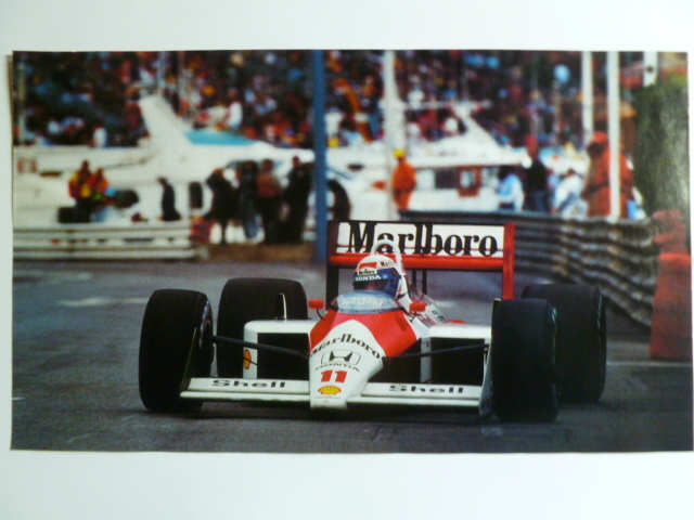 【レア】F1 HONDA/Marlboro/McLaren 膝掛け 1988年 レア】F-1 HONDA/Marlboro/McLaren 膝掛け 1988年 1988 McLaren