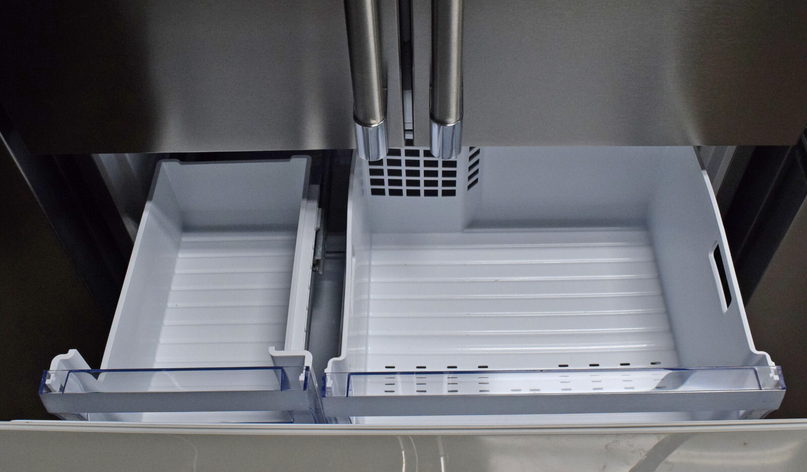 Beko BFFD3624SS 36" Counter Depth Freestanding French Door Refrigerator