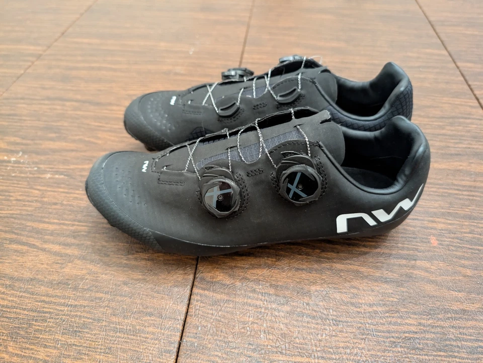 Zapatos de MTB Northwave EXTREME XCM 4, negros, 41, par Foto 2 de 4