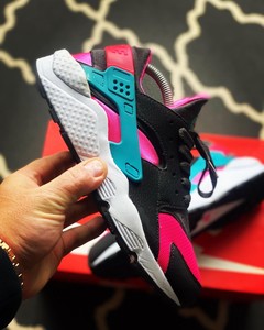 huarache hyper pink