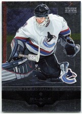 2005-06 Upper Deck Black Diamond #82 Dan Cloutier Vancouver Canucks