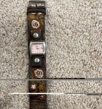 Fossil Women's Quartz Wristwatch Leather Floral Band Analog- need batterie