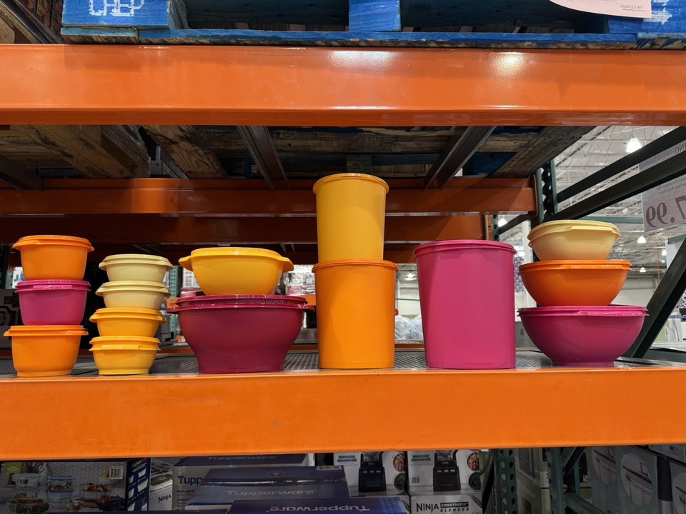 Tupperware Heritage Collection 32 Piece Food Storage Set - Vintage ...