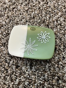Daisy Stitch Lime Soap Dish