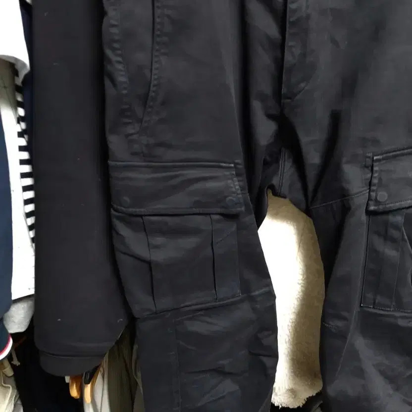 CP Company Black Cargo Pants 46 / 30 Inch Waist thumbnail 3