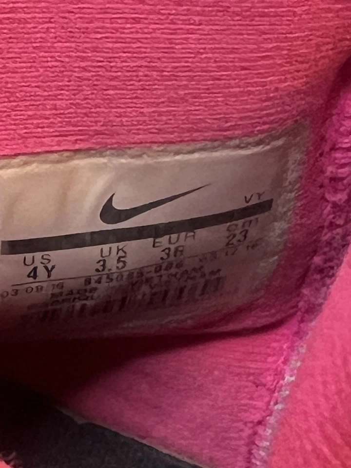 Nike Air Devosion Tenis Niñas Grandes Talla 4Y Negro Y Rosa  Foto 4 de 4