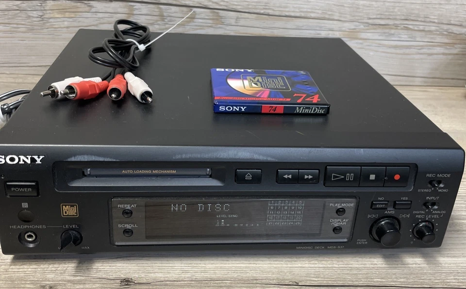 Sony MDS-S37 MD MiniDisc Player Recorder Deck & Blank Disc Japan ohne Fernbedienung FUNKTIONIERT