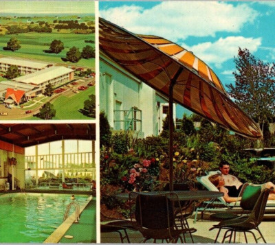1968 Vintage Howard Johnsons Lancaster Penn Dutch PA Unposted Panorama Postcard