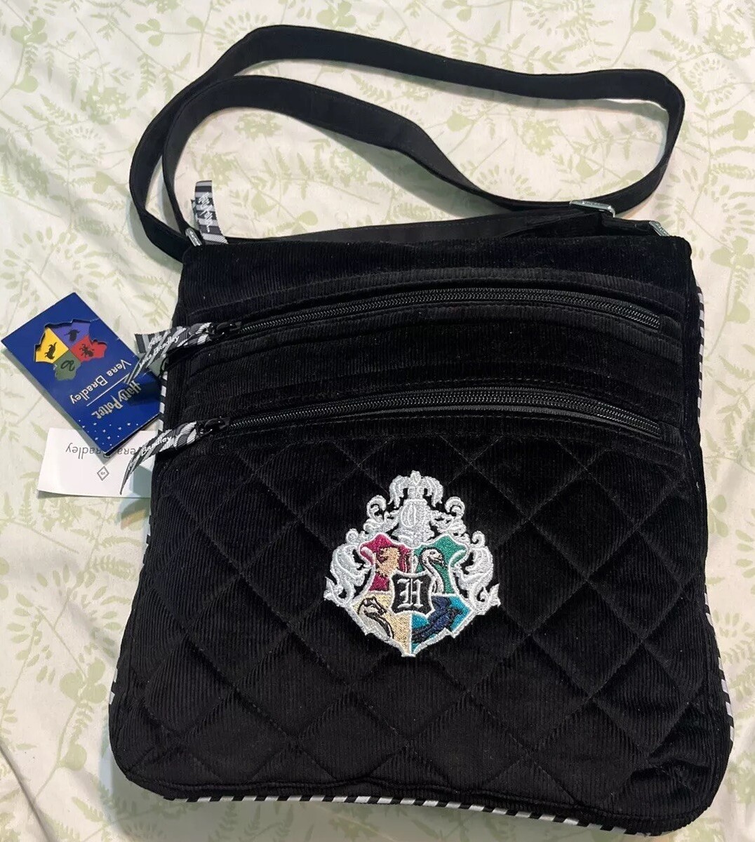 Vera Bradley Triple Zip Hipster Harry Potter Hogwarts Crest