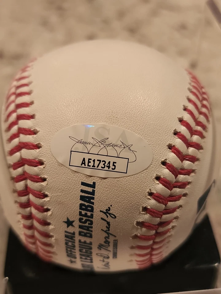 Rod Carew Autographed Baseball JSA Authenticated (HOF-Twins-Angels) Rare - Image 2 of 4