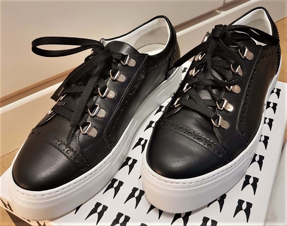 Moreschi Stringati In Pelle Nera Nera Nera Scarpe Da Ginnastica Suola Bianca Taglia 38 EU 416f42 Moreschi Stringati In Pelle Nera Nera Nera Scarpe Da Ginnastica Suola Bianca Taglia 38 EU 416f42