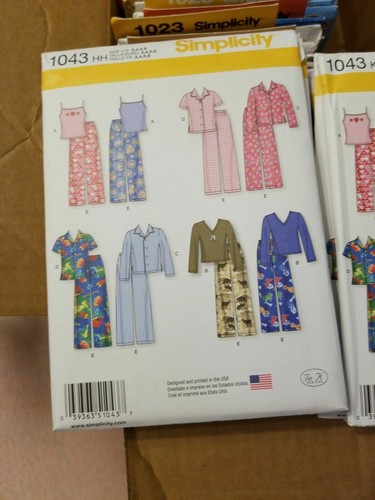 Simplicity 1043 Little Boys & Girls PAJAMAS Size 3-6, 7-14 PJ Pants UNCUT NEW - Picture 1 of 2