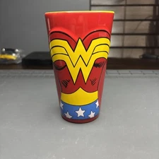 DC Comics Wonder Woman Cup Embossed Glass Drinkware Red Ceramic Pint 16oz