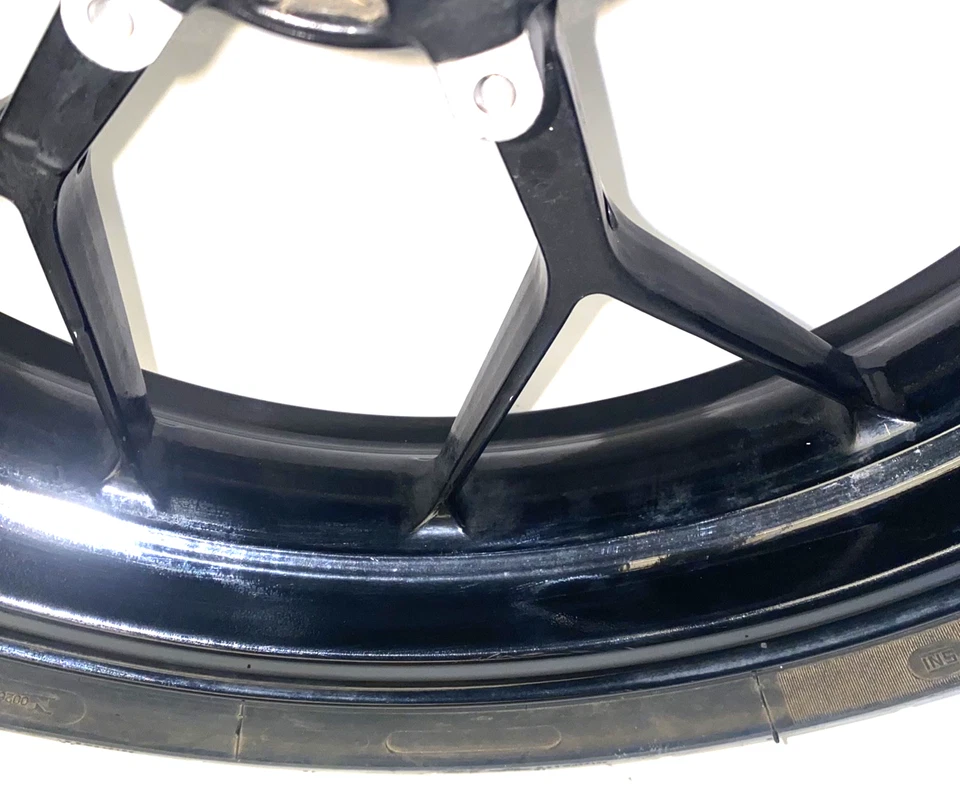 Llanta delantera HONDA CBR600RR CBR 600 RR 2015 13-24 neumático Michelin OEM Foto 3 de 4