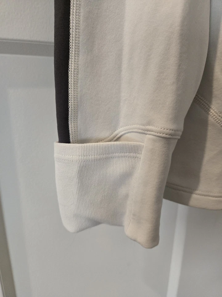 Camisa capa base Arc’teryx para mujer talla grande blanca gris  Foto 4 de 4