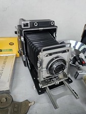 Mint- Graflex Crown Graphic 4X5 Camera w/ Lots of New accessories in Case.
