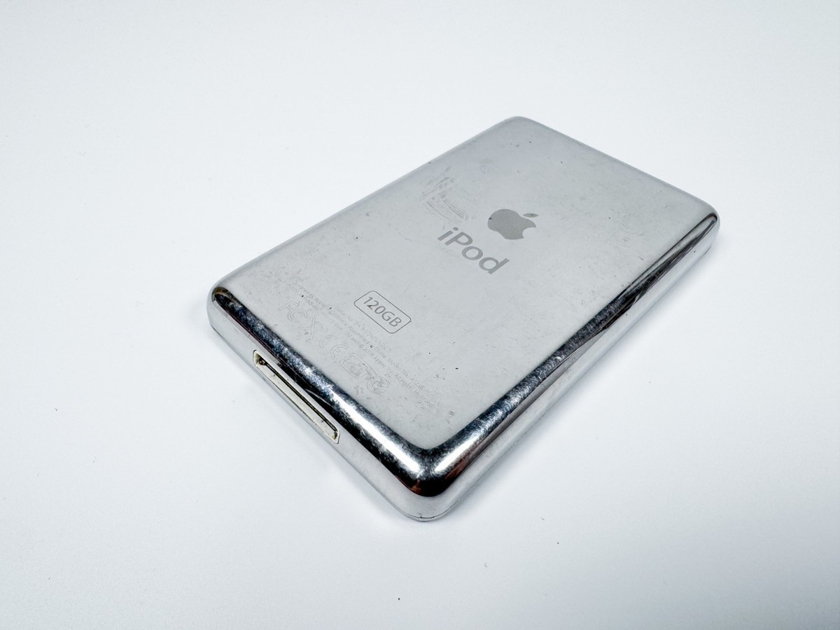 iPod Apple 120GB Classic MB562J 6.5th Generation MB562LL classic