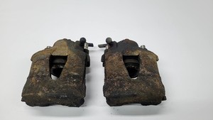 VW Polo 9N3 1,2 Benzin -Bremszange Bremssattel Bremse vorne 2 Stück (77)