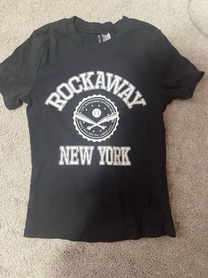 NWOT H&M divided dark gray girls T-Shirt small New York queens baseball