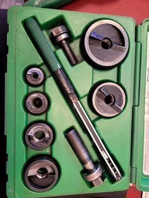 Greenlee SlugBuster Knockout Punch Set 1/2''-2'' Conduit 7238SB in Hard Case (GD-G