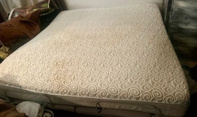 Tempur Cloud Supreme Breeze King Split Ruoey lung Bed Frames electric 2 remotes