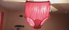 VANITY FAIR VINTAGE PANTY sz 5 CRANBERRY - MID HEIGHT PLAIN DESIGN BCG A0-20