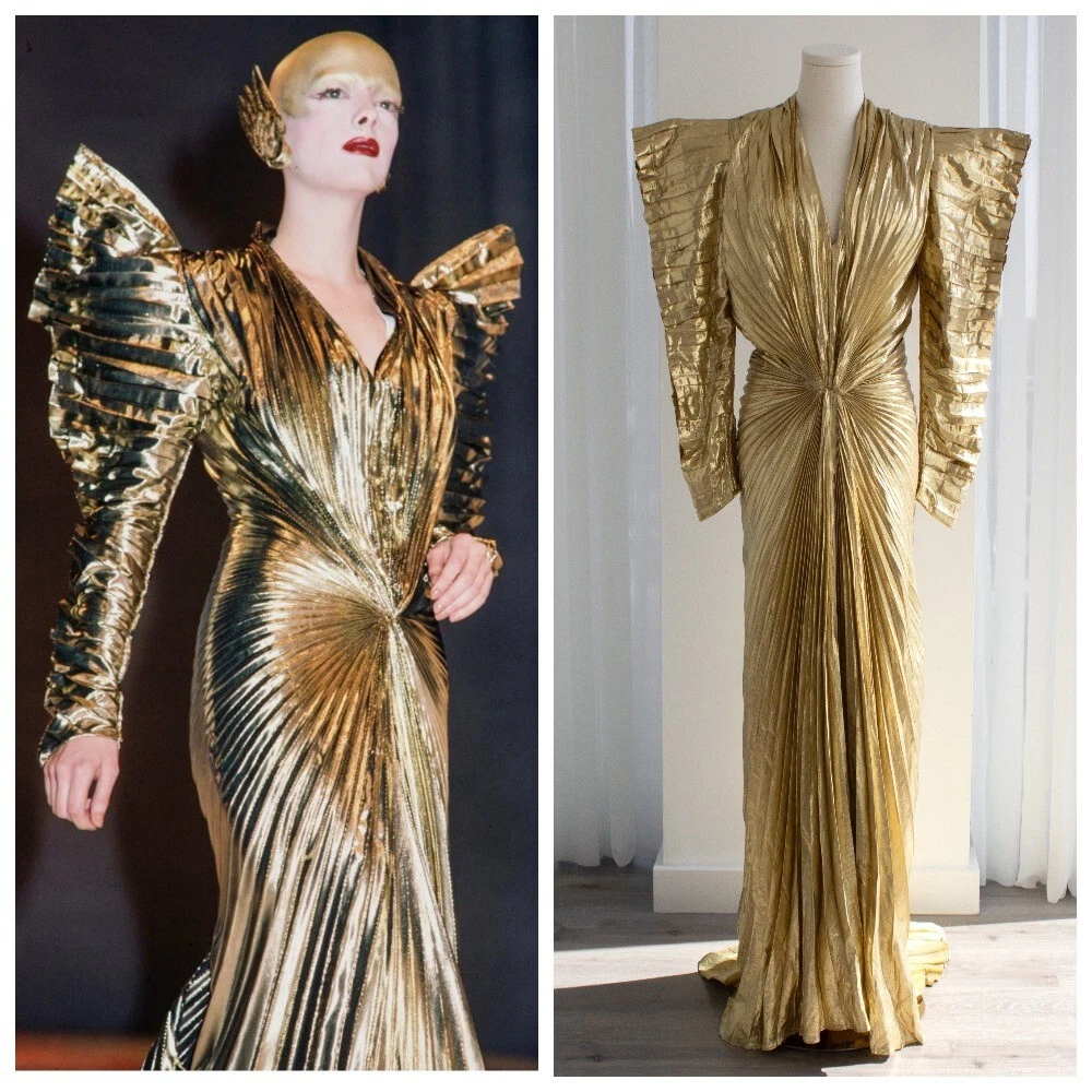 thierry mugler gold dress Appliques Long-Sleeves Sheer Short Gold Homecoming Dresses – Hoprom main image 0